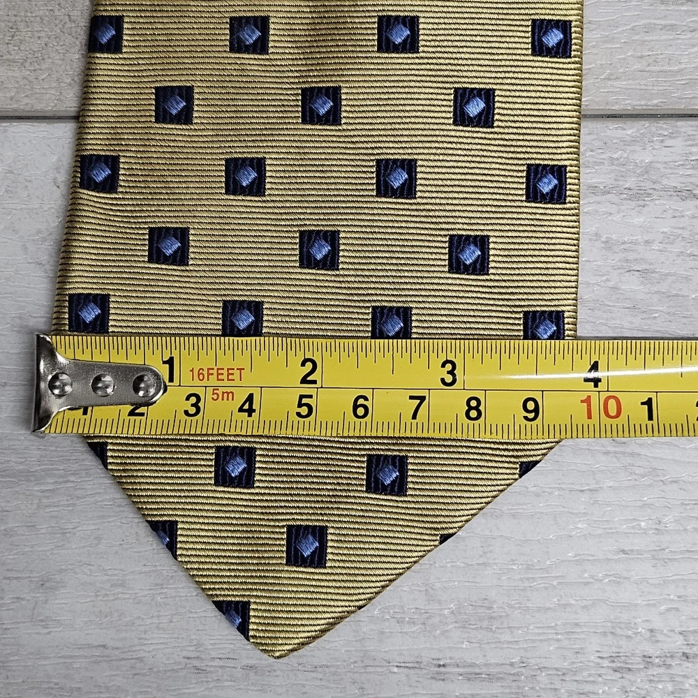 Brooks Brothers MAKERS Mens Pure Silk Tie Yellow Geometric